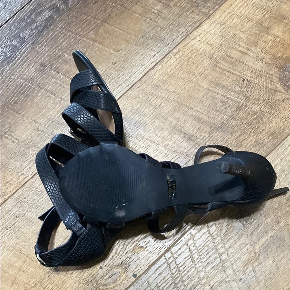 Penny Loves Kenny Black Strappy Leather Sandals Size 7